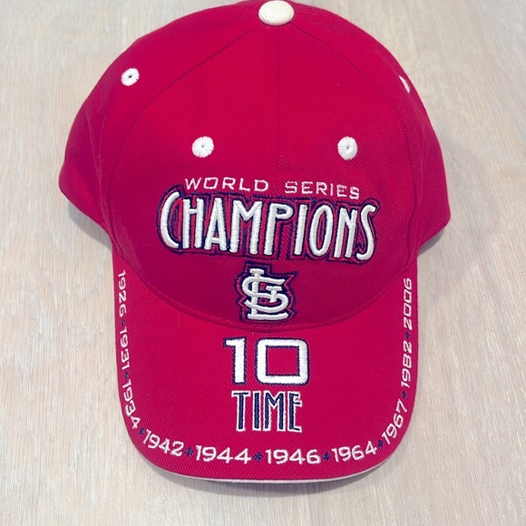 NWT St Louis Cardinals MLB 10 Time Champion Strapback Red Hat Cap New With Tags - Picture 11 of 11